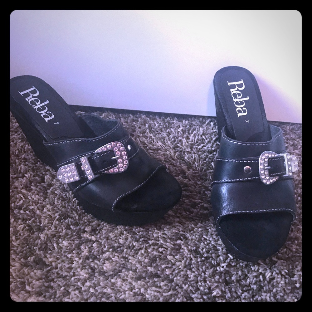 Reba Wedge slip on sandals. Size 38
